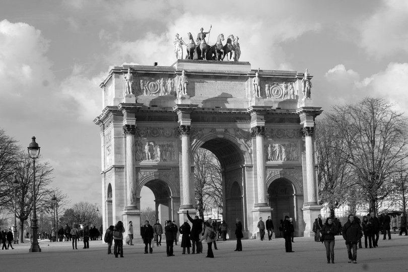 Carrousel Arc de Triomphe