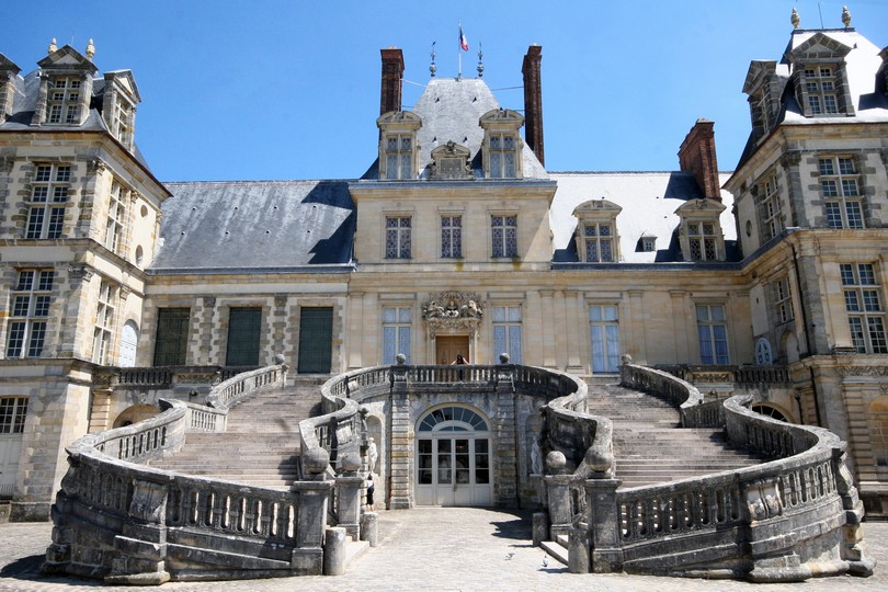 Eingang zum Fontainebleau
