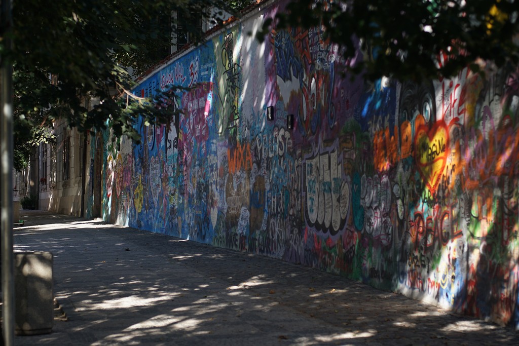 Jean Lennon Wall