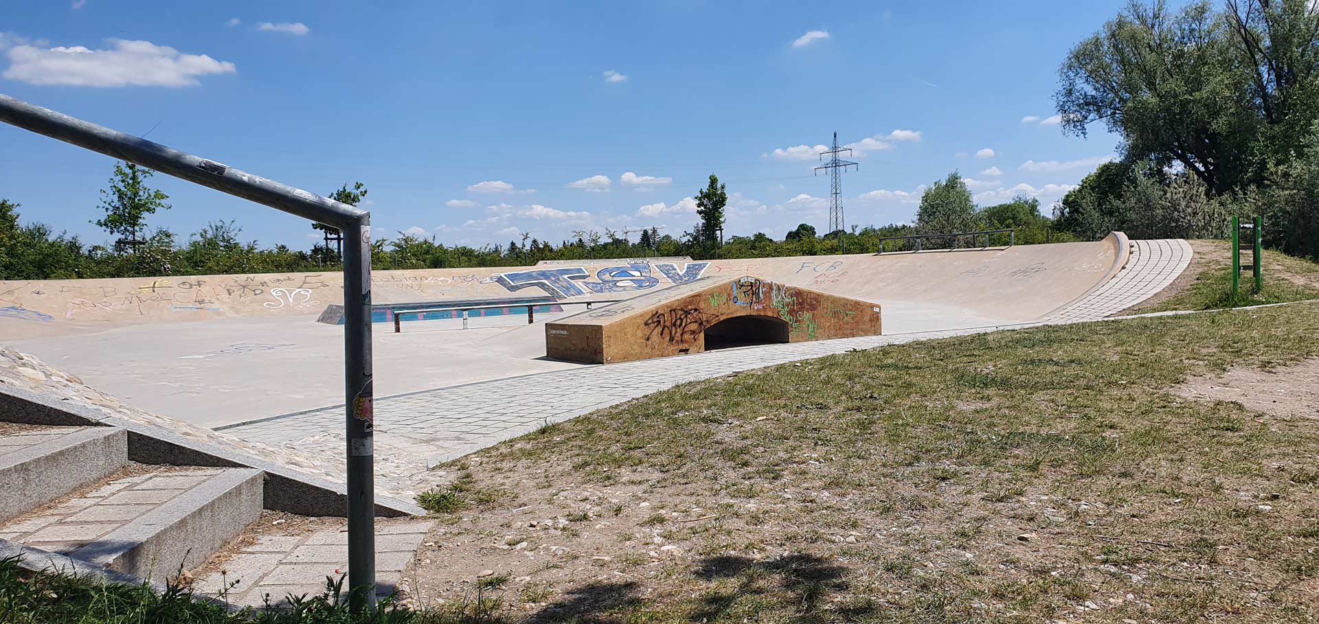 Skatepark bei der Metro in München, Neuaubing